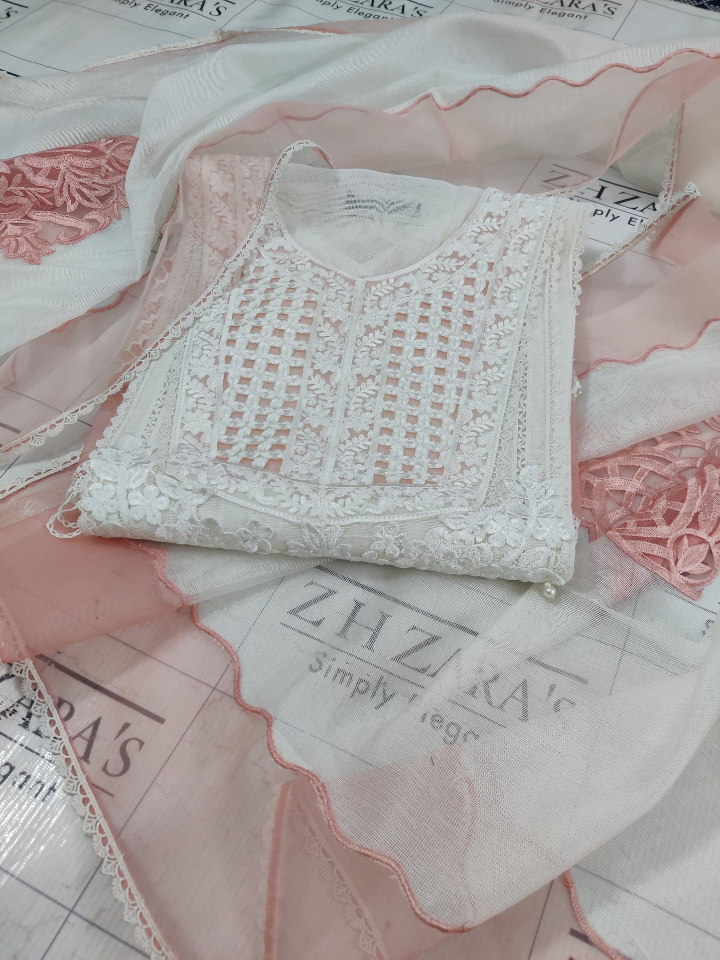 White Rangreza 2pc