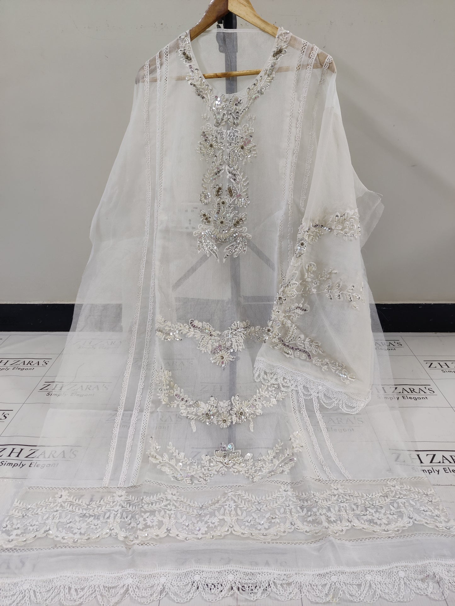 White Zeenat 2pc