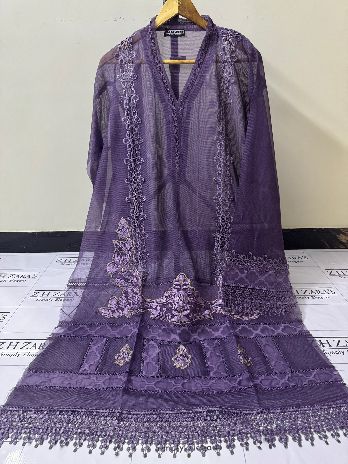 Lavender Duppata Cutwork 2pc