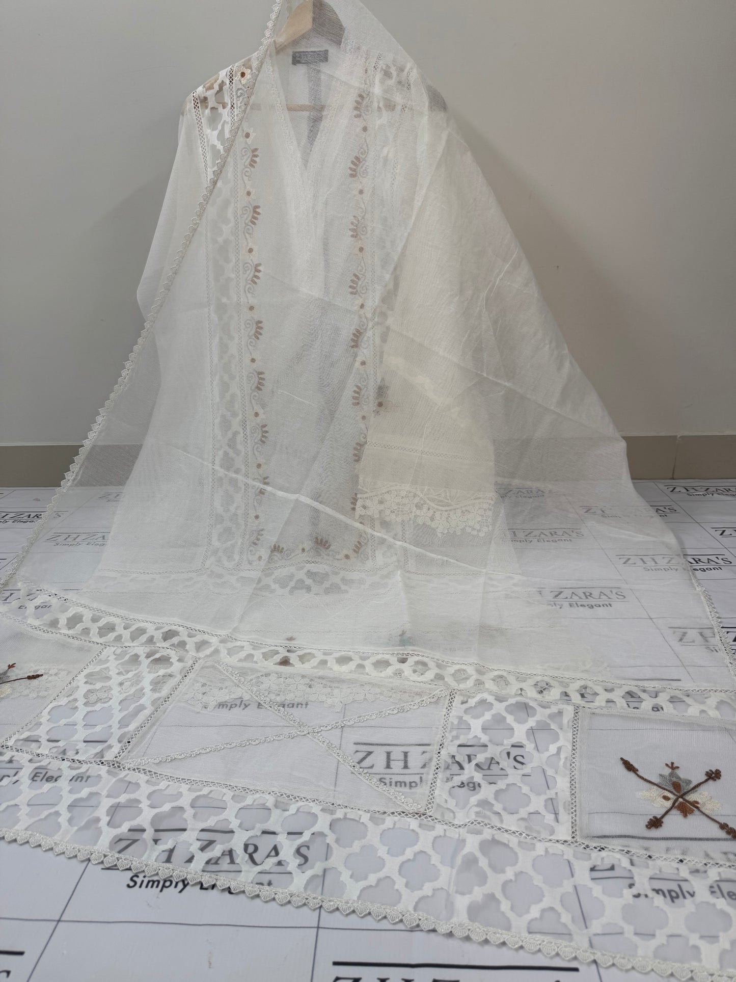 Pearl White Marjan 2pc