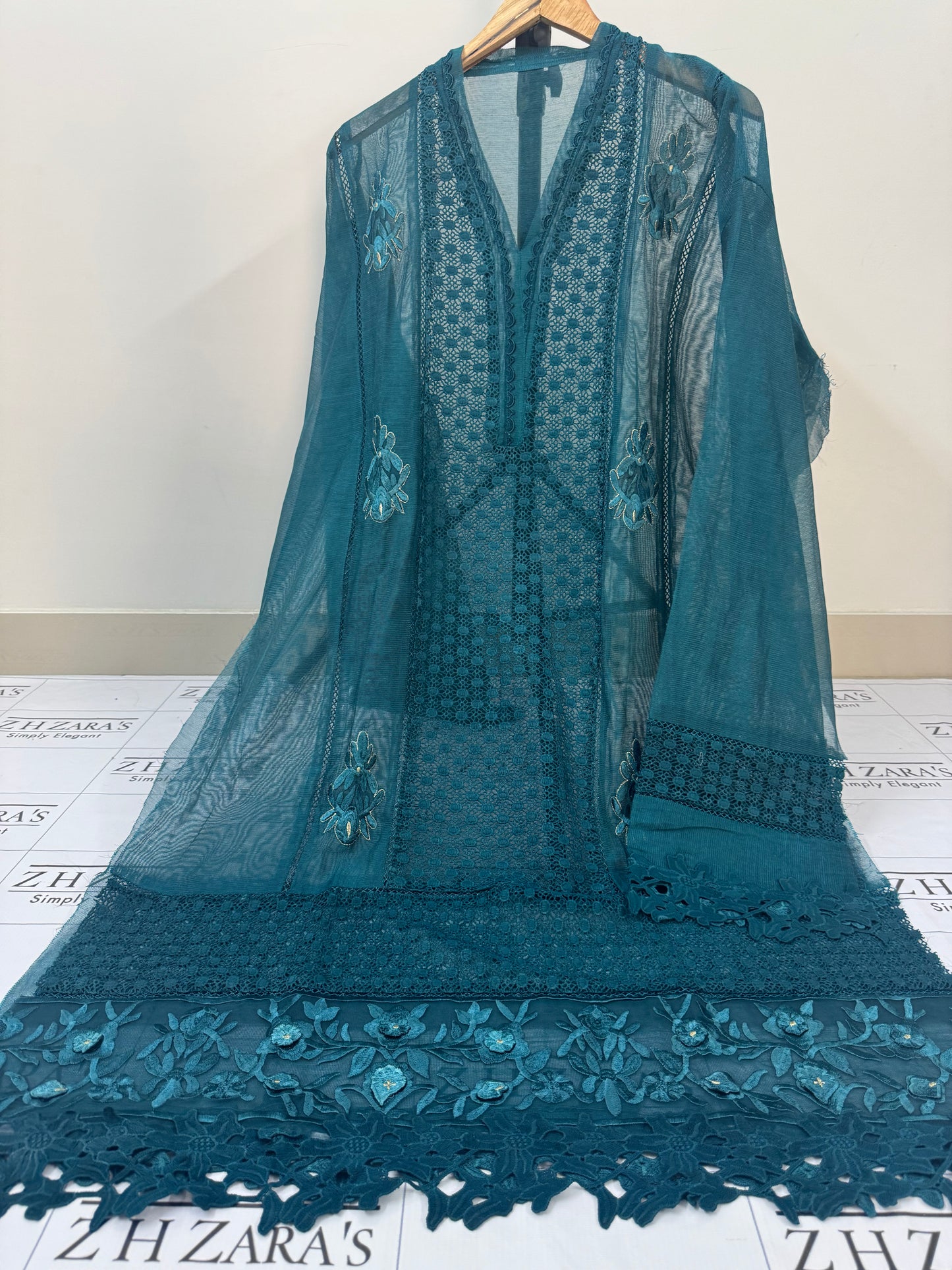 Peacock Blue 3d Petals 3pc