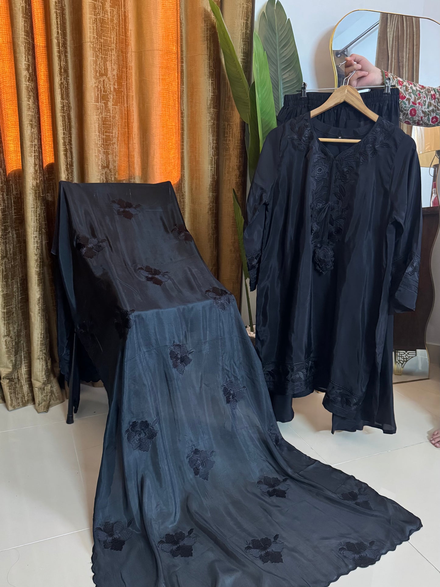 Black Zarmina 3pc