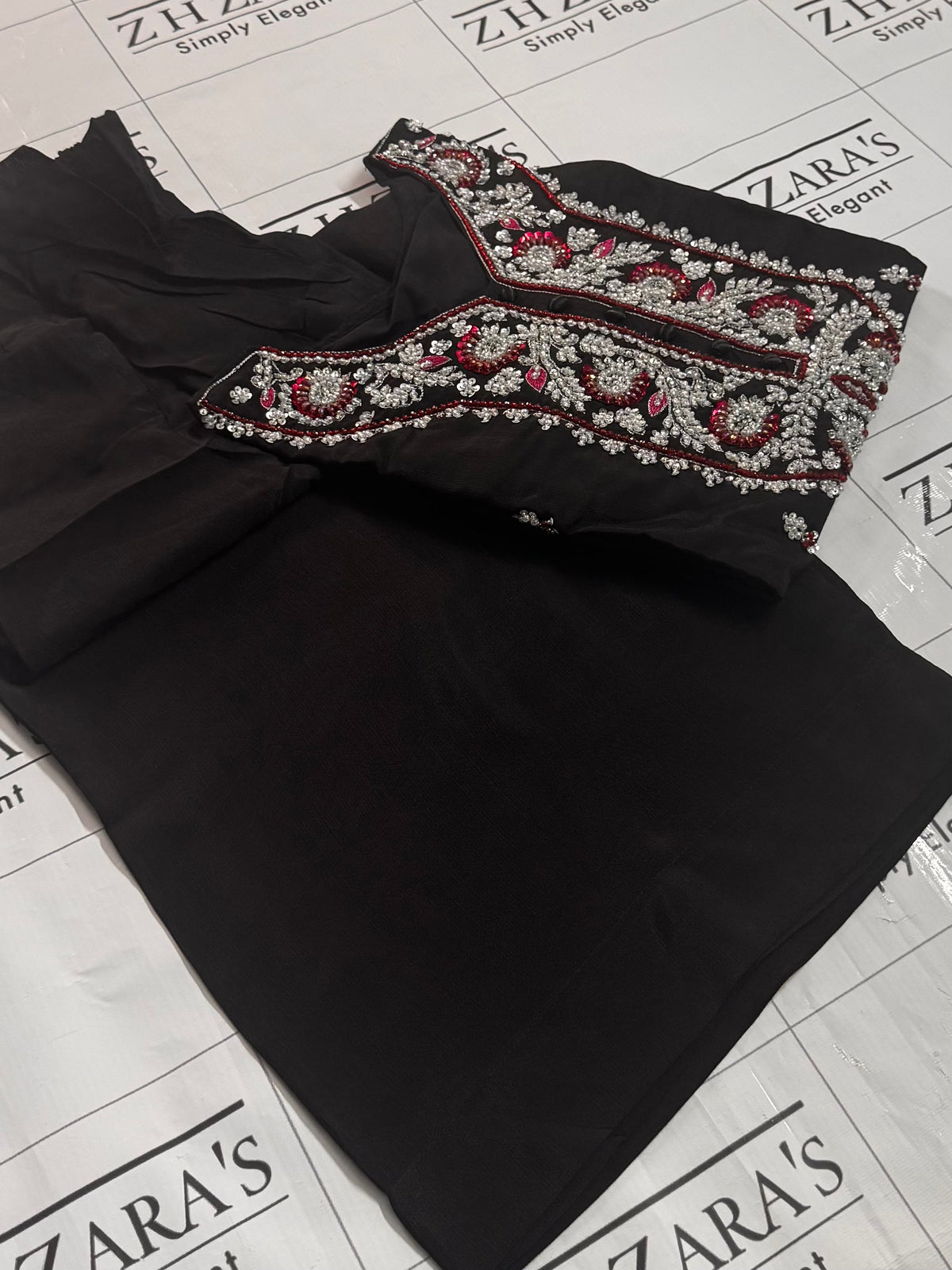 Black Round Neck 2pc