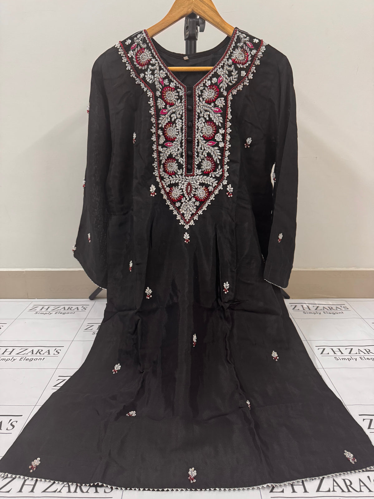 Black Round Neck 2pc