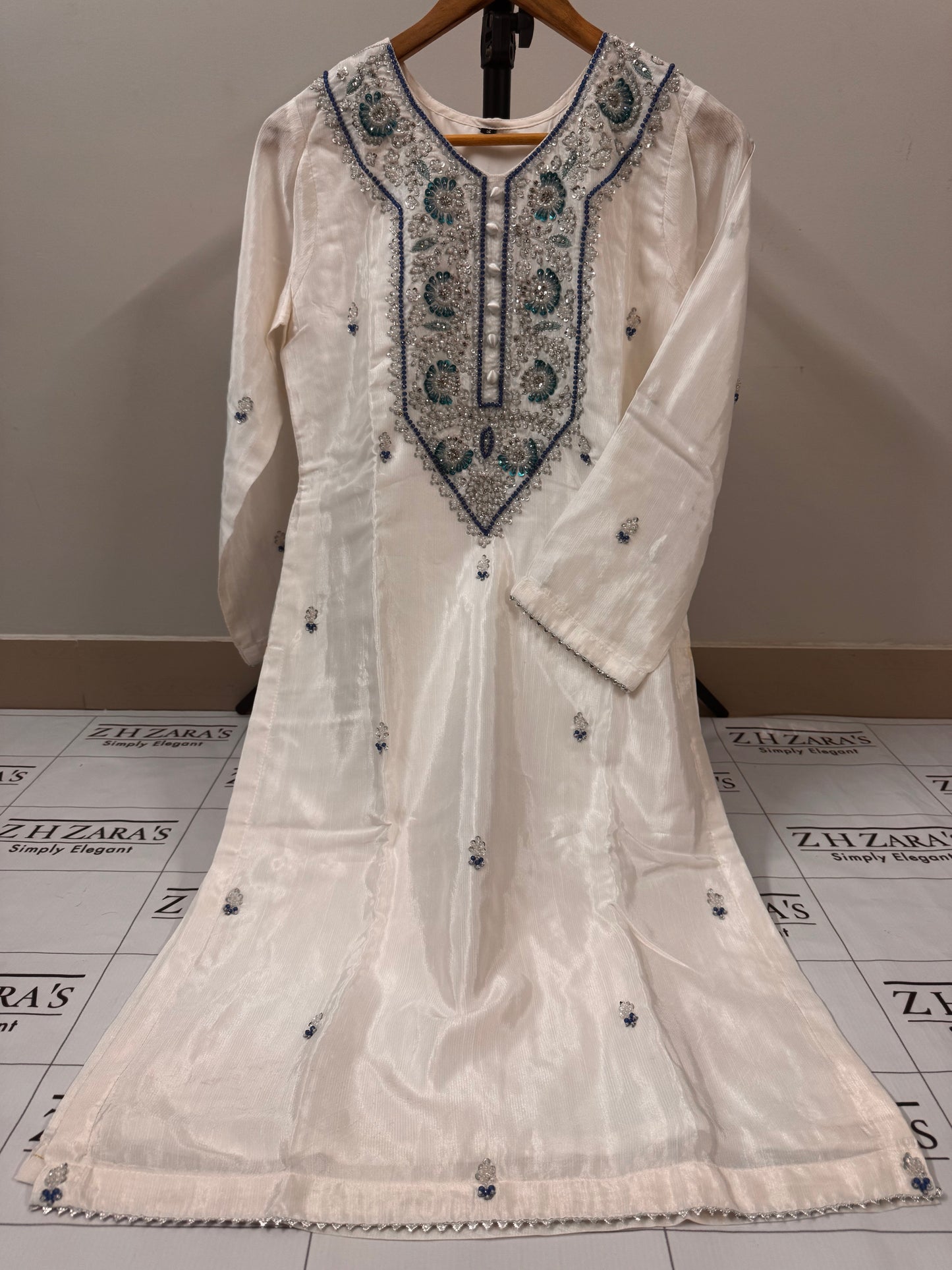 Pearl White Round Neck 2pc