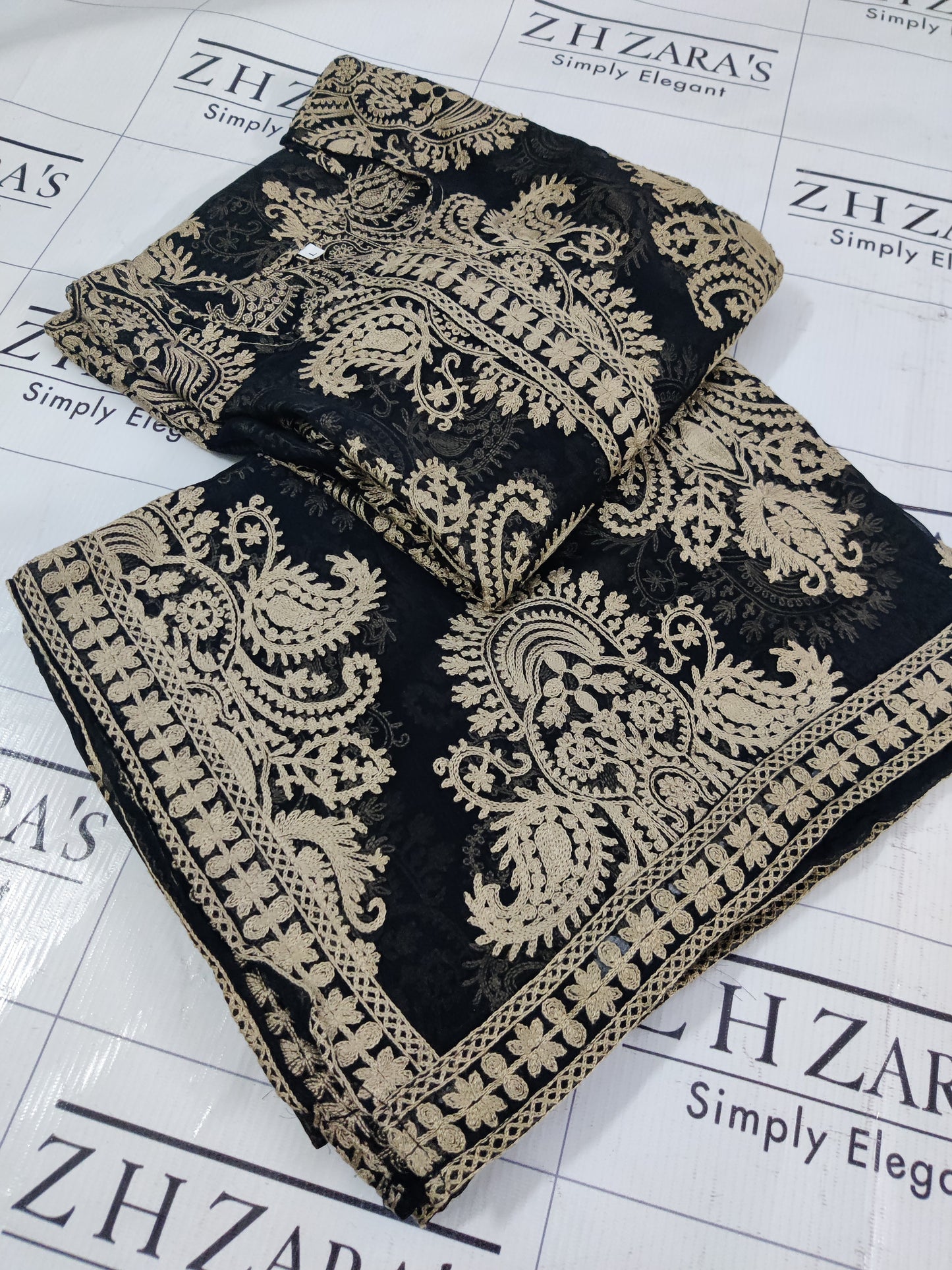 Black Foan Stitched 2pc