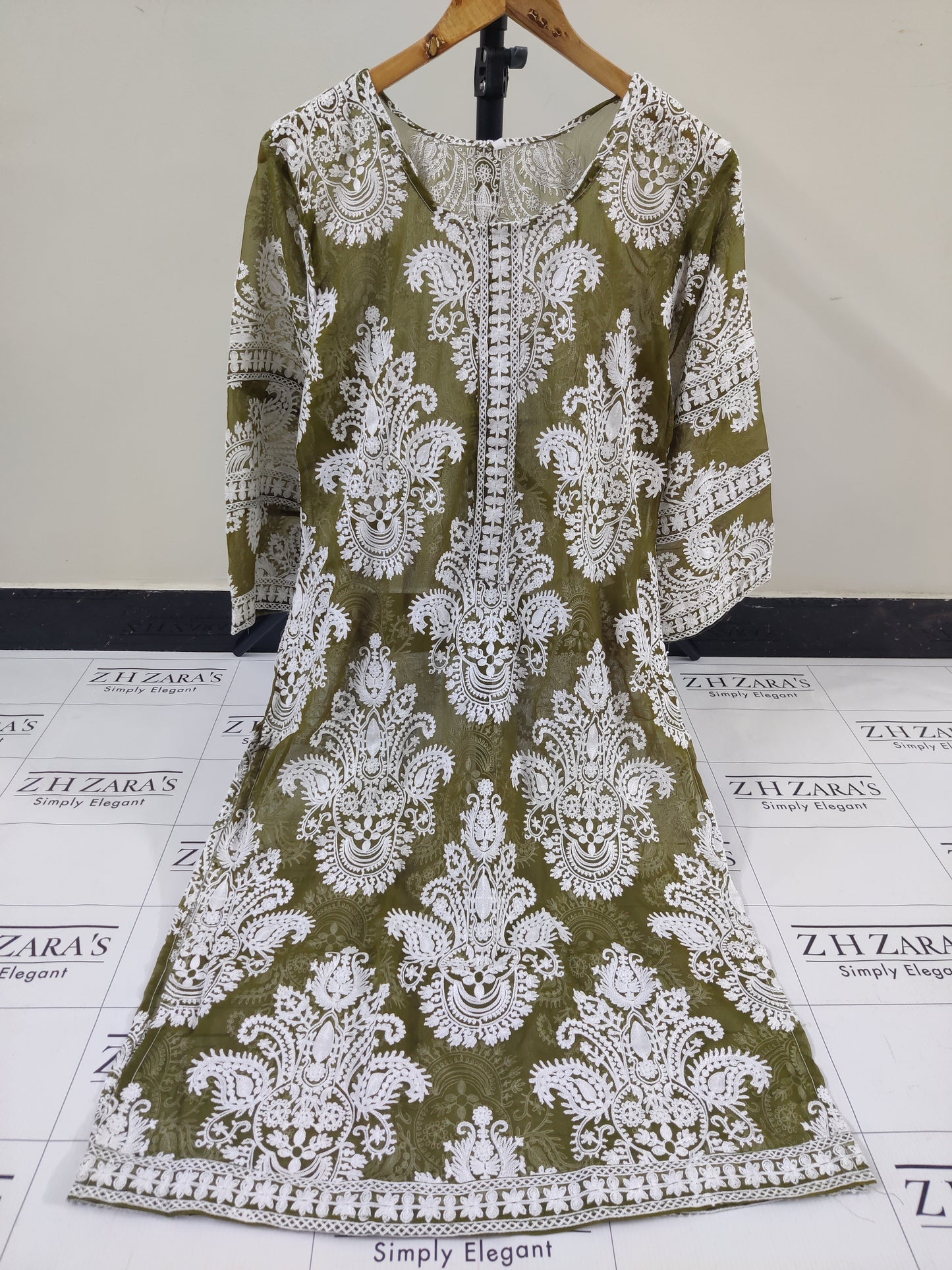 Dhani White Stitched 2pc