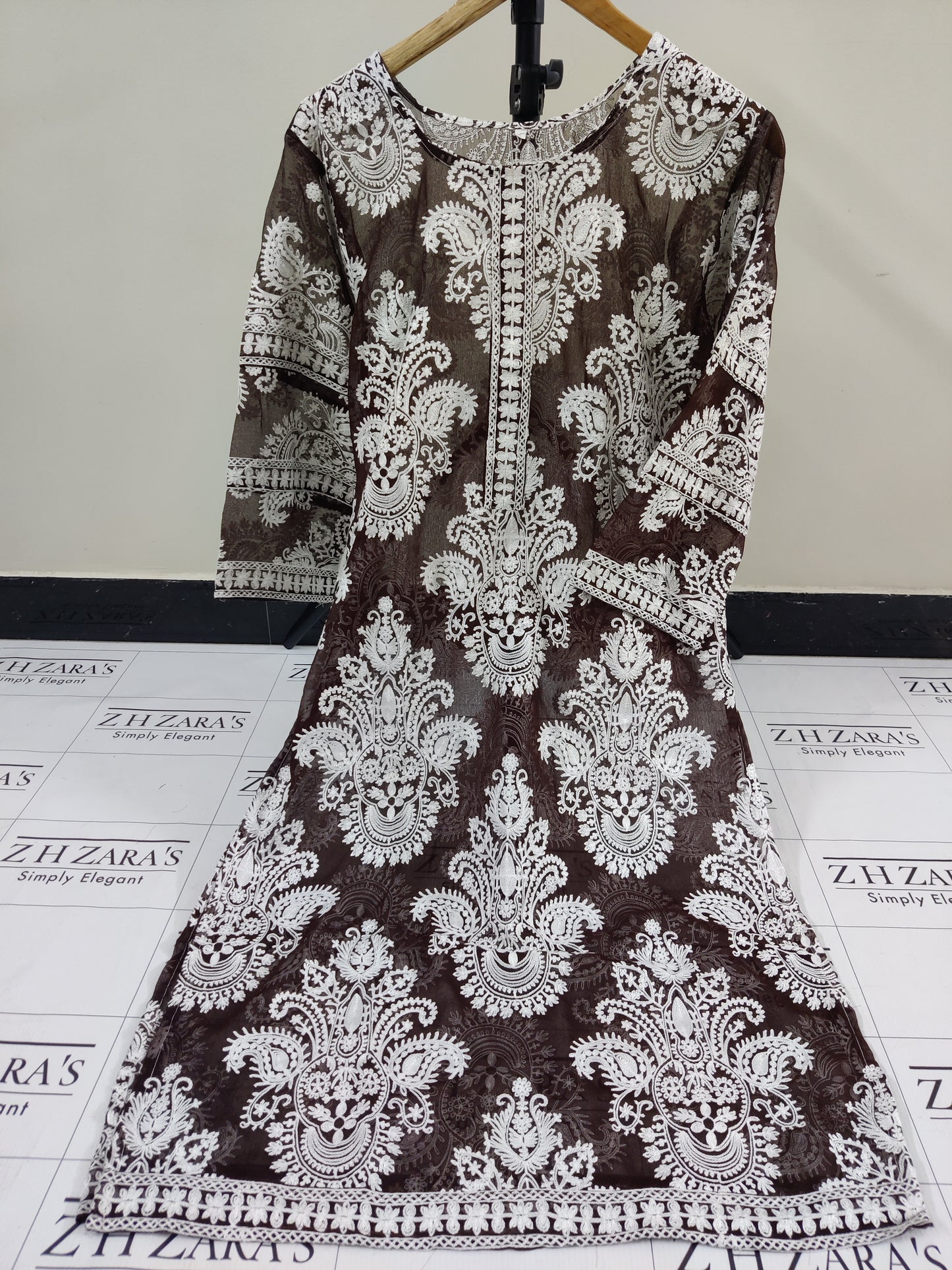 Brown Whilte Stitched 2pc